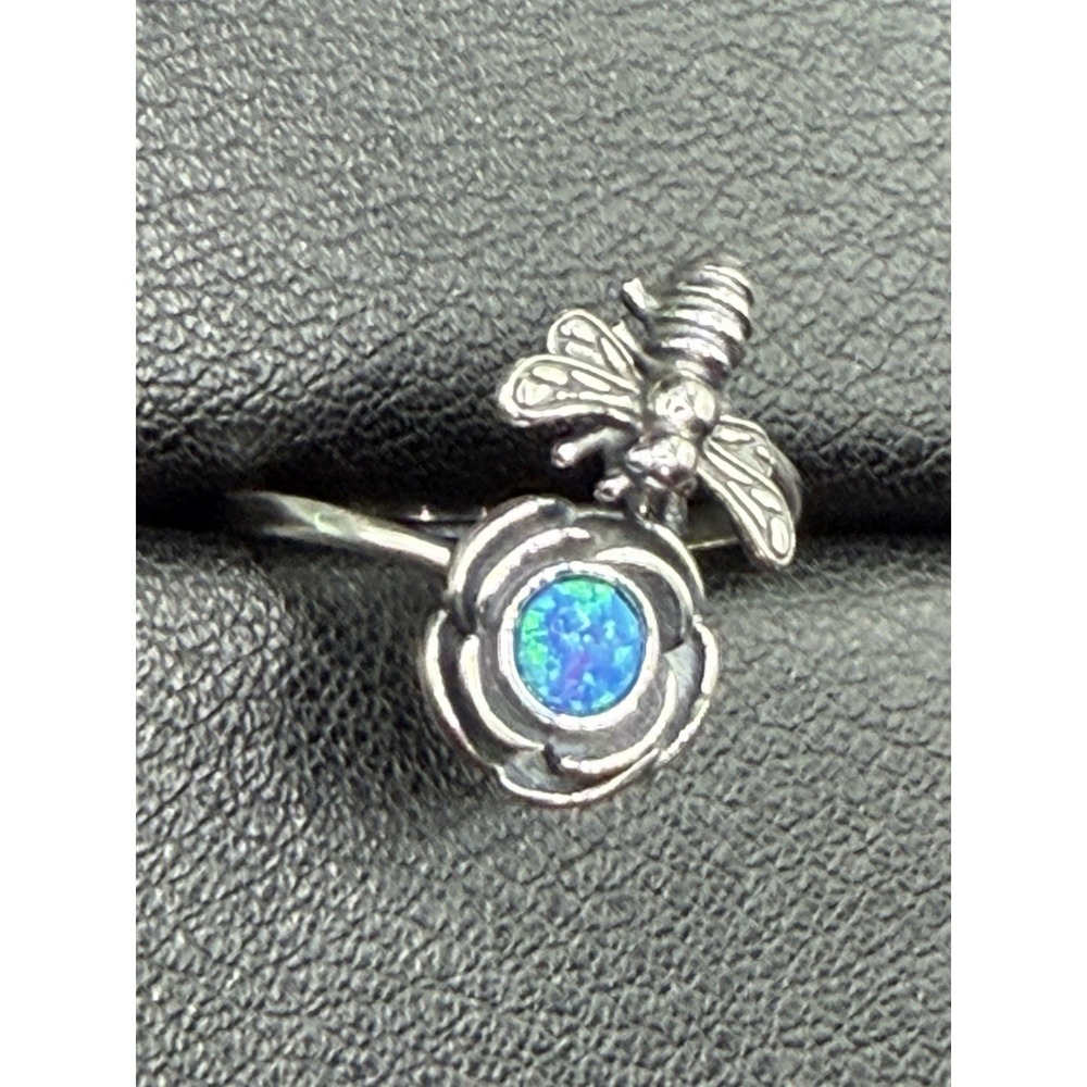 New Condition Sterling Silver Lab Opal Bee Flower Ring Size 7 J26